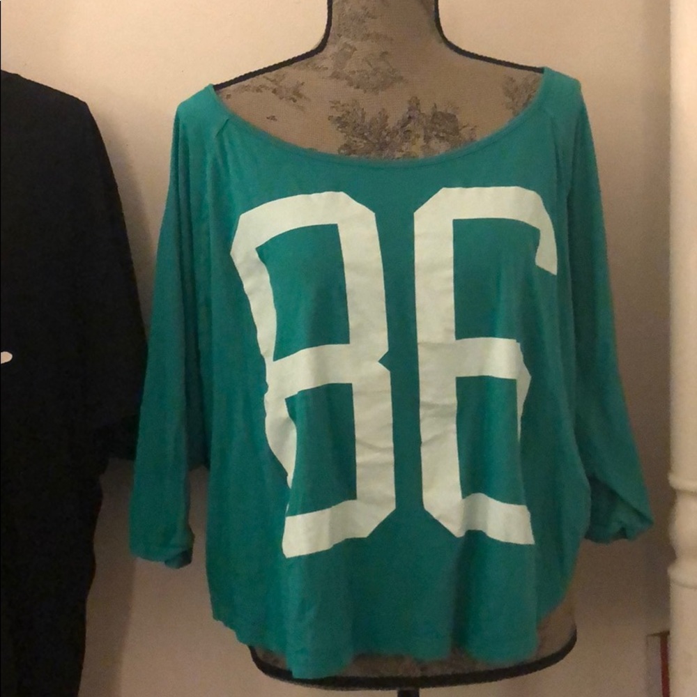 VS PINK OVERSIZED LIGHTWEIGHT TOP